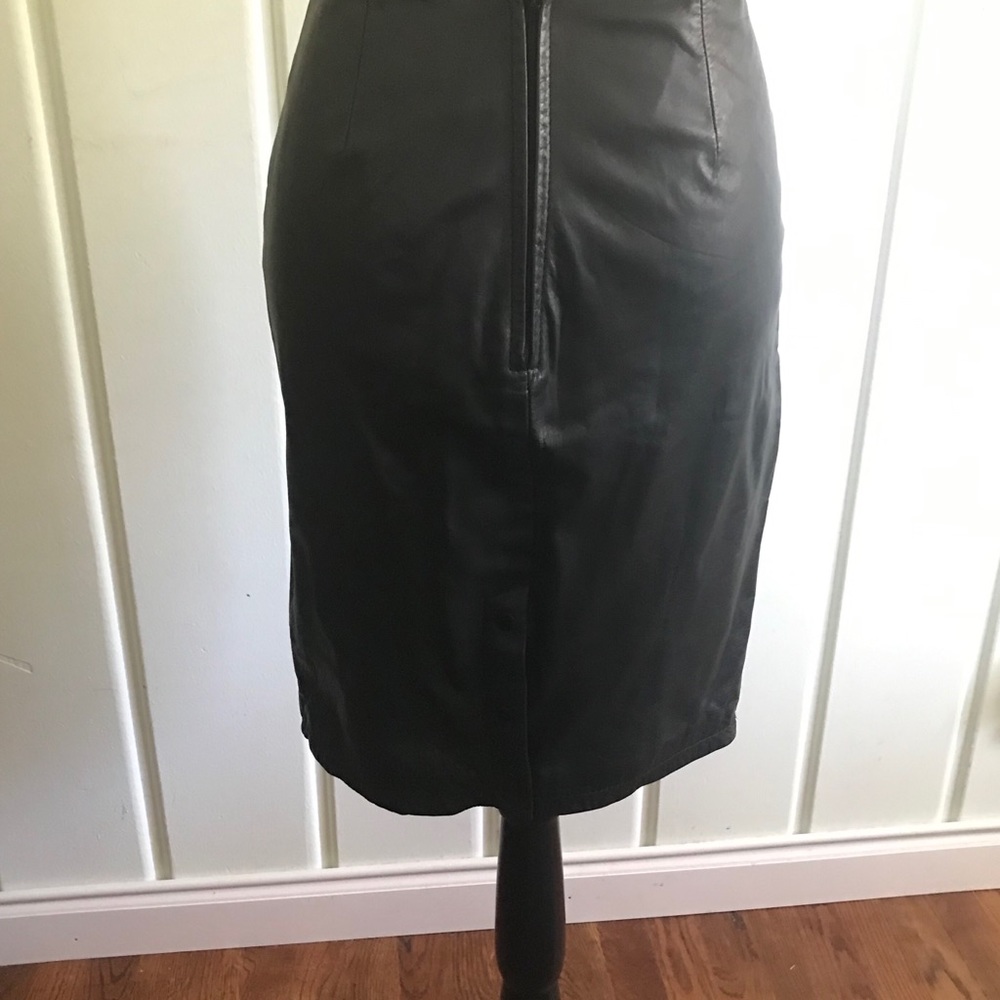 Leather skirt - Picture 2 of 5